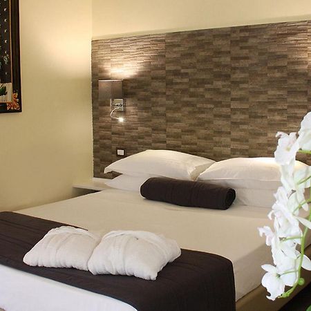 Boutique Hotel Piazza Carita Nápoly Kültér fotó