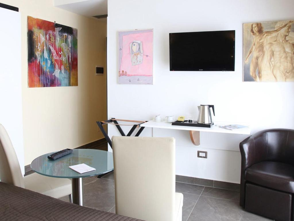 Boutique Hotel Piazza Carita Nápoly Kültér fotó